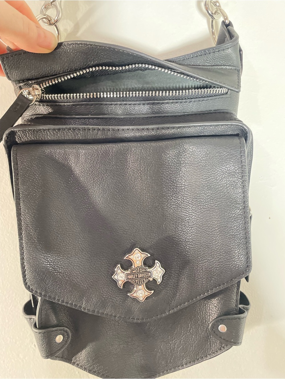 Harley Davidson Black Leather Hip Bag with Cross Logo - Picture 6 of 8